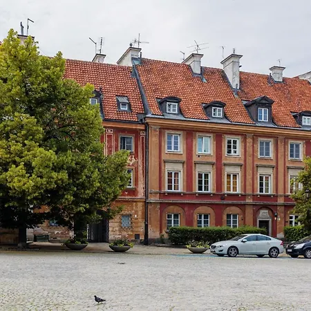 Apartment New Town Square For 5 Guests By Renters *