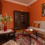 New Town Square For 5 Guests By Renters Διαμέρισμα